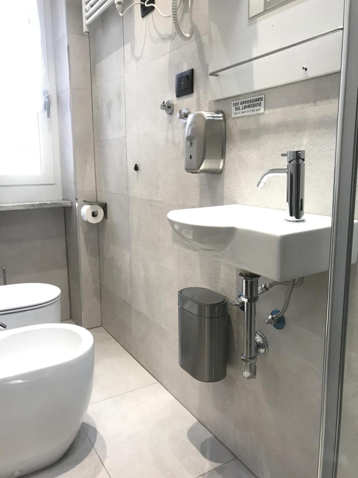 Drooms 4,0 Domotic Smart Self 24H,7 Vicino Treni Porta Susa E Centro Storico Turín Exterior foto