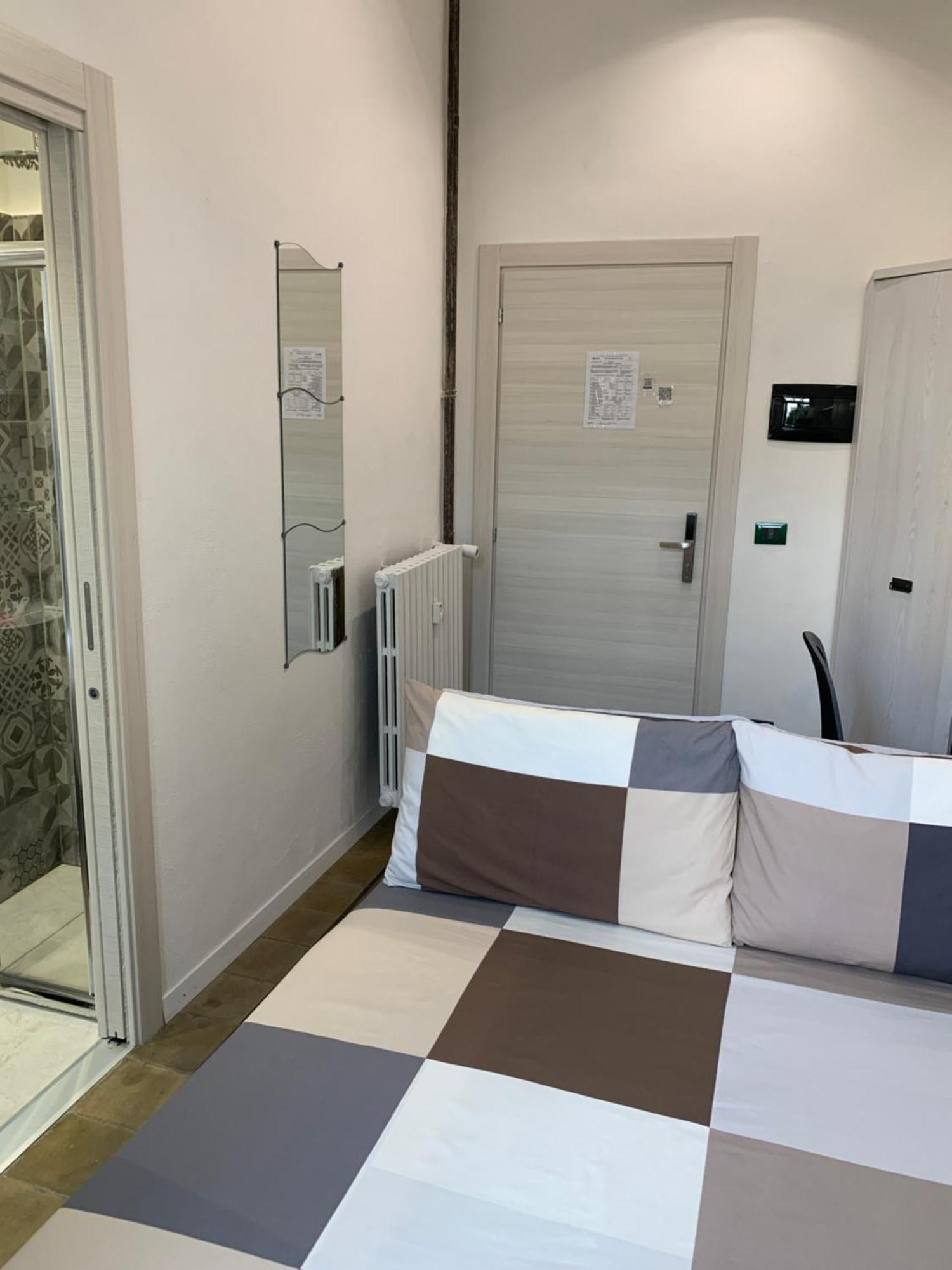Drooms 4,0 Domotic Smart Self 24H,7 Vicino Treni Porta Susa E Centro Storico Turín Exterior foto