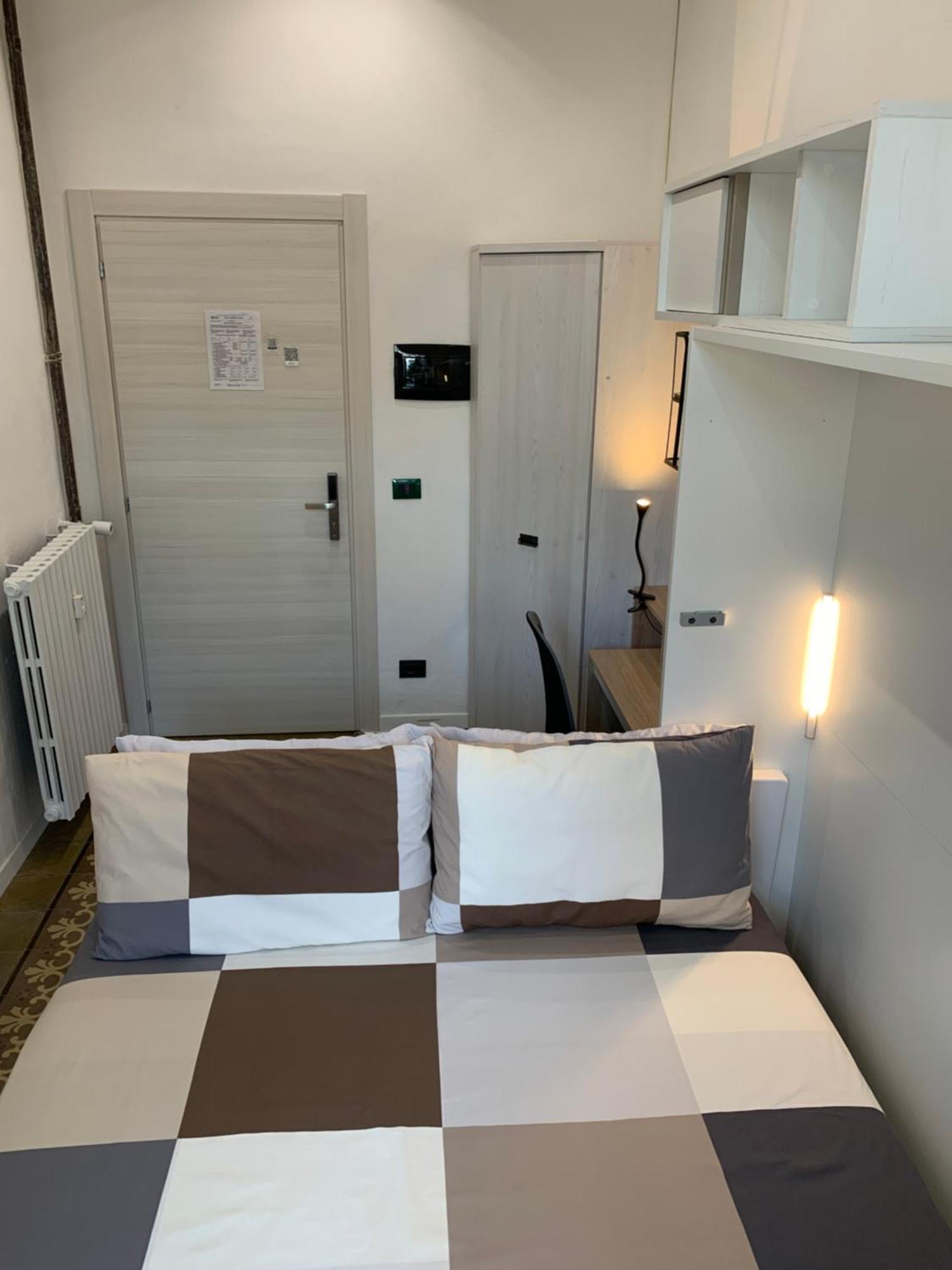 Drooms 4,0 Domotic Smart Self 24H,7 Vicino Treni Porta Susa E Centro Storico Turín Exterior foto
